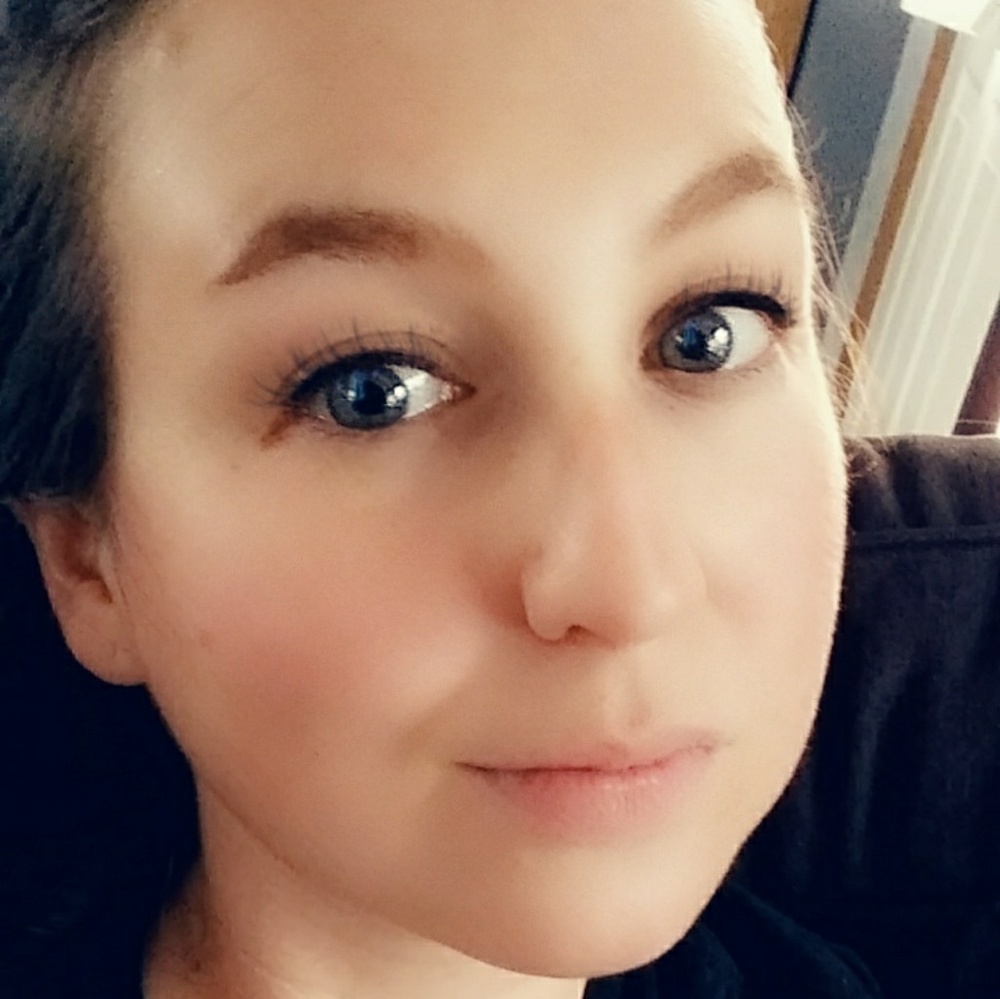 Meet your Posher, Naomi
